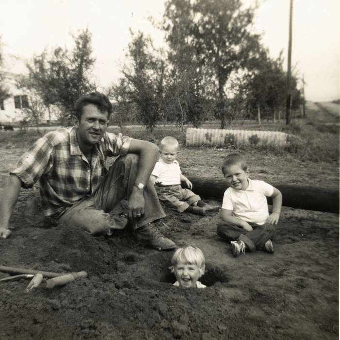 Portraits - Group, hole, Dedham, IA, Iowa History, history of Iowa, Schultes, Tom, Iowa, Farms, dirt, Children, Leisure