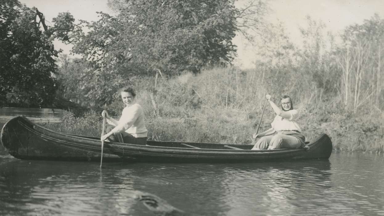 Portraits - Group, canoe, history of Iowa, Iowa History, Lakes, Rivers, and Streams, Hamilton County, IA, Iowa, Outdoor Recreation, McMurray, Doug