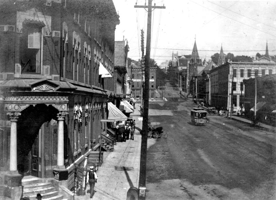 Iowa, trolley, Businesses and Factories, Lemberger, LeAnn, Cities and Towns, Ottumwa, IA, history of Iowa, Motorized Vehicles, Main Streets & Town Squares, Iowa History