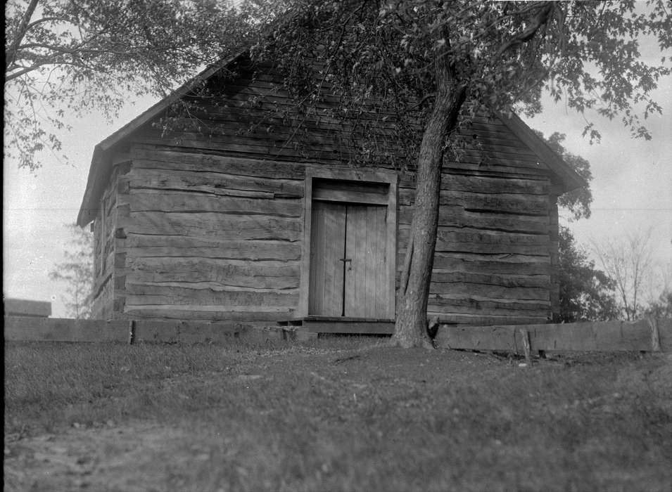 history of Iowa, Religious Structures, Ottumwa, IA, Iowa History, Lemberger, LeAnn, log cabin, Iowa, Cities and Towns, church, tree