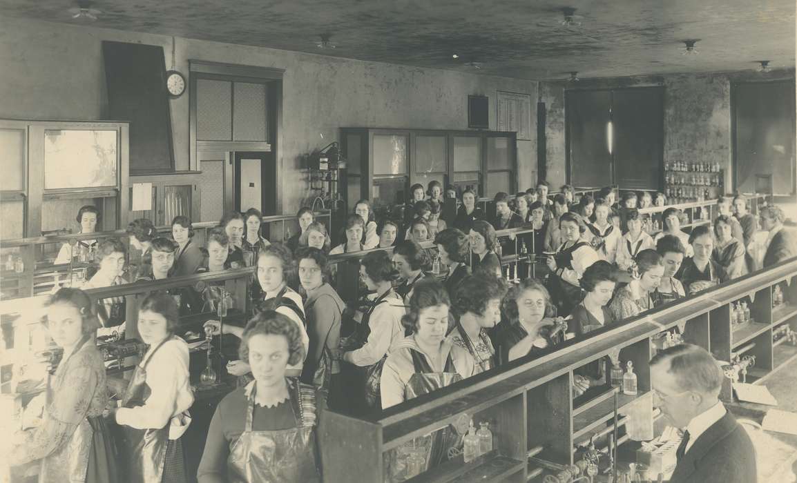 Cedar Falls, IA, history of Iowa, University of Northern Iowa Museum, Iowa History, uni, iowa state teachers college, classroom, science, Iowa, Schools and Education, university of northern iowa, women at work