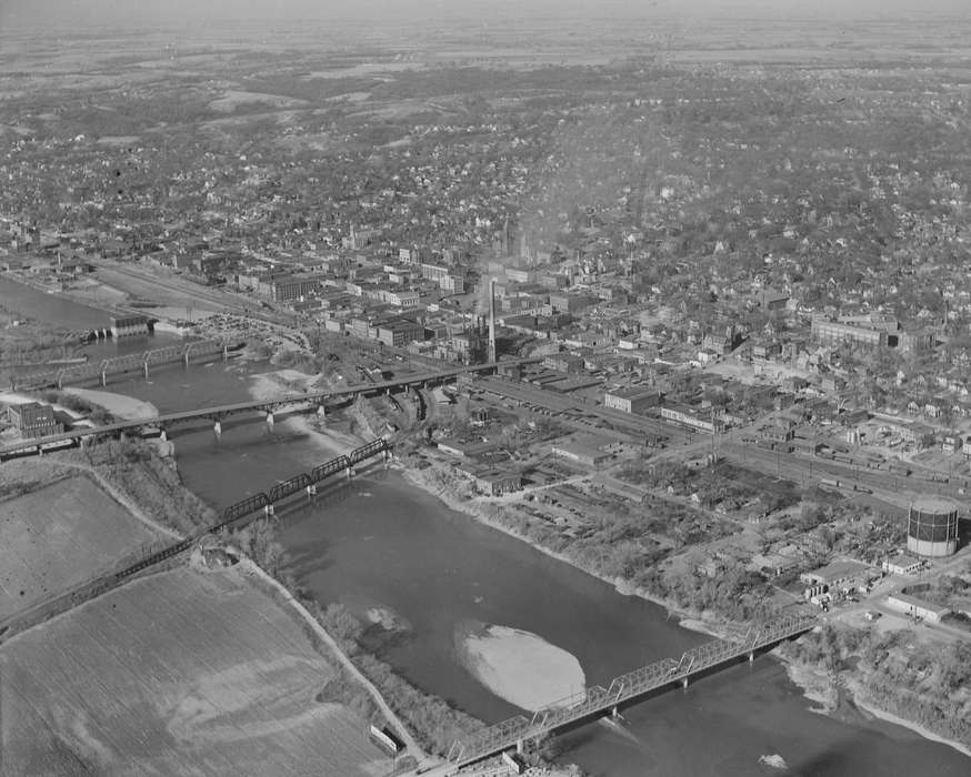 history of Iowa, Iowa History, Ottumwa, IA, Lemberger, LeAnn, Lakes, Rivers, and Streams, Aerial Shots, Iowa, Cities and Towns, des moines river