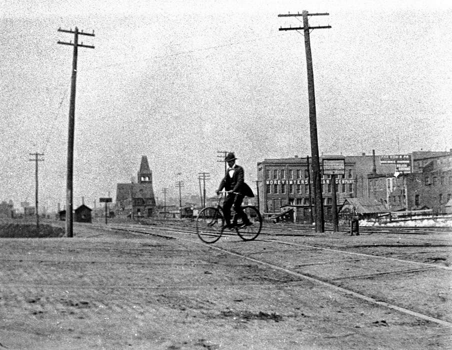 Ottumwa, IA, train tracks, Lemberger, LeAnn, history of Iowa, bicycle, Iowa, Iowa History, Leisure