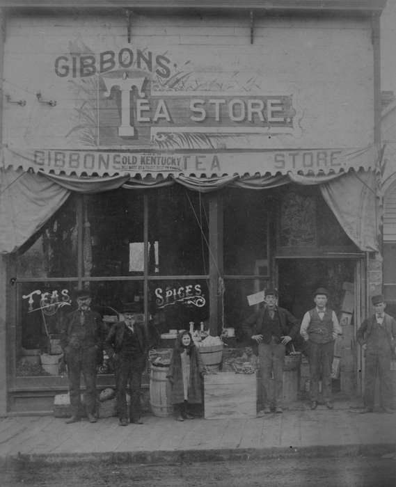 tea, Ottumwa, IA, history of Iowa, barrel, Lemberger, LeAnn, storefront, Iowa, Cities and Towns, Businesses and Factories, store, Iowa History, Portraits - Group