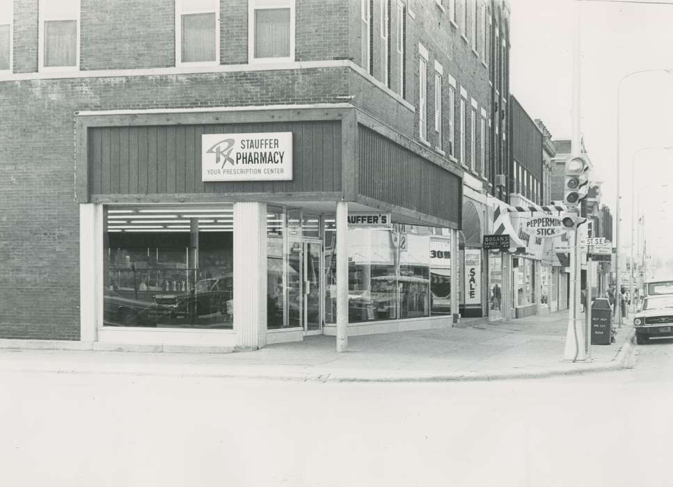 history of Iowa, Businesses and Factories, Waverly Public Library, Main Streets & Town Squares, Iowa, Motorized Vehicles, pharmacy, ford mustang, Iowa History, stoplight, Cities and Towns