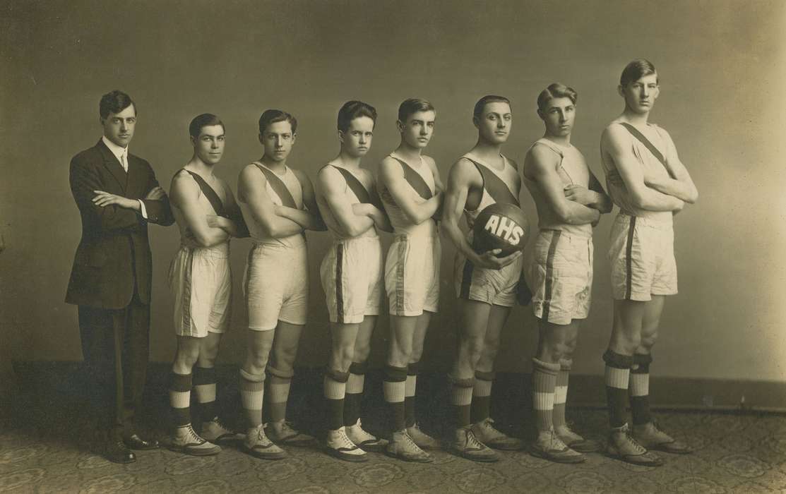 Portraits - Group, history of Iowa, uniform, Iowa History, basketball, basketball team, Iowa, Anamosa, IA, Sports, Schools and Education, Children, Hatcher, Cecilia