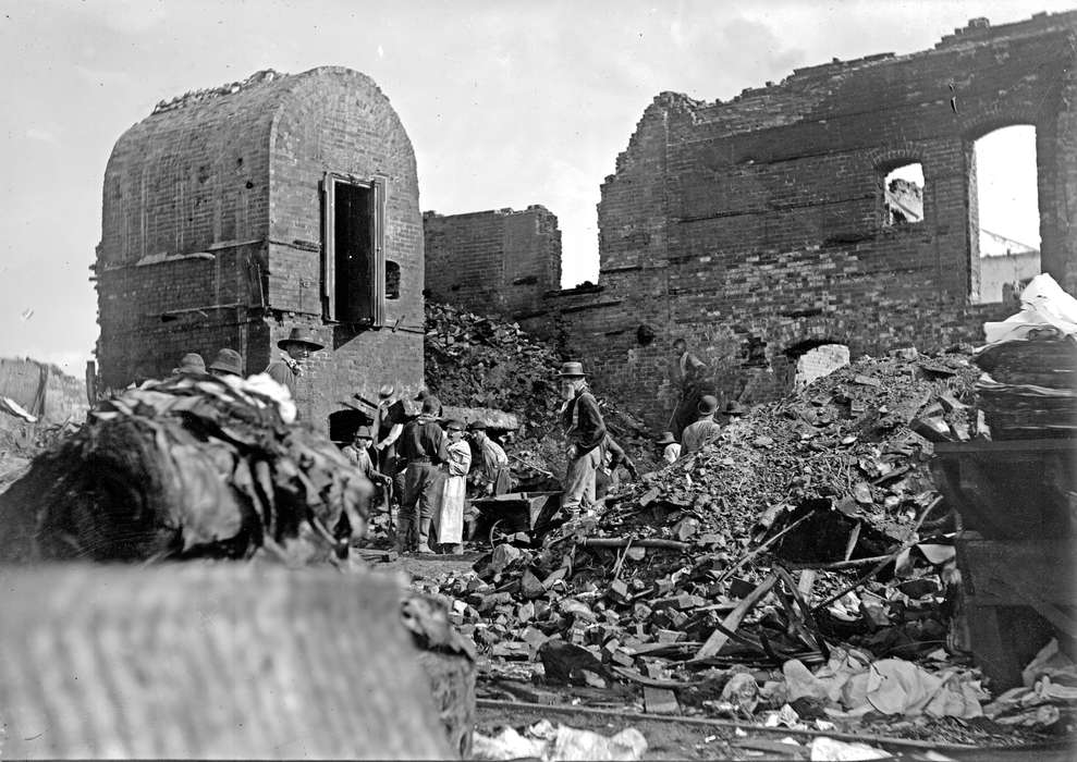 history of Iowa, Iowa History, Ottumwa, IA, Wrecks, Businesses and Factories, fire, Iowa, Lemberger, LeAnn, construction