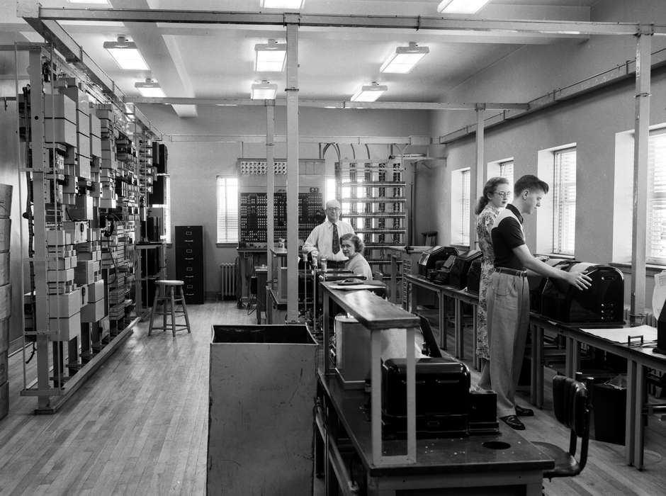 history of Iowa, Iowa History, Ottumwa, IA, Lemberger, LeAnn, technology, railroad, depot, office, Iowa, teletype, Train Stations, stool, Labor and Occupations