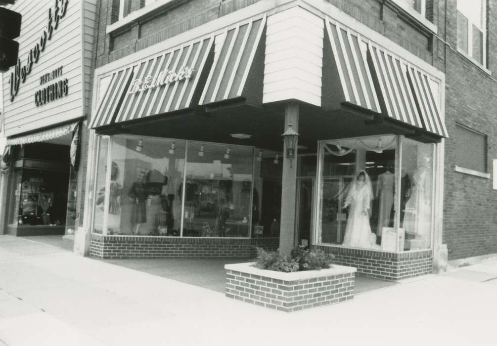 history of Iowa, clothing store, Businesses and Factories, Waverly Public Library, storefront, Iowa, main street, Iowa History