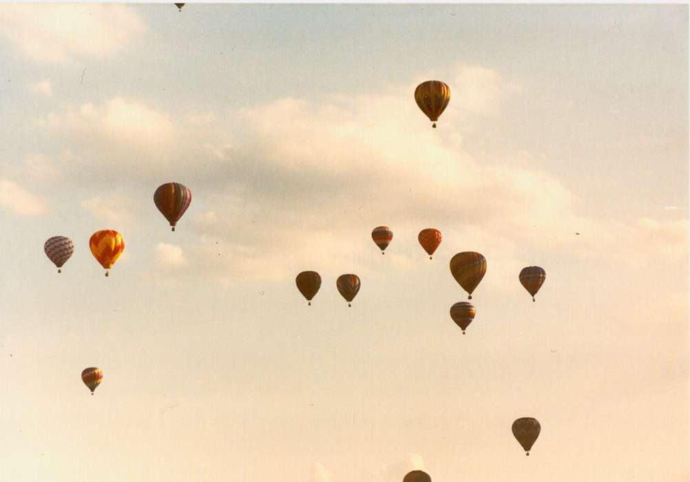 Fuller, Steven, hot air balloon, Waterloo, IA, Iowa, Iowa History, Outdoor Recreation, sky, Fairs and Festivals, history of Iowa