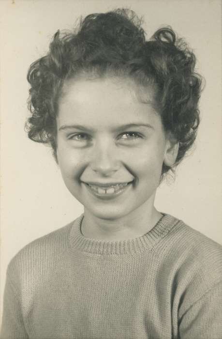 teeth, history of Iowa, Iowa History, girl, smile, hair, Spilman, Jessie Cudworth, Iowa, eyes, USA, Children, Portraits - Individual