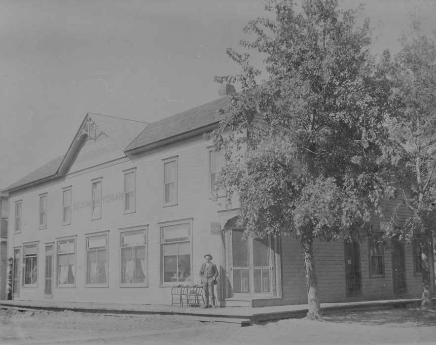 Businesses and Factories, Cities and Towns, Iowa History, Iowa, Lemberger, LeAnn, hotel, Blakesburg, IA, history of Iowa