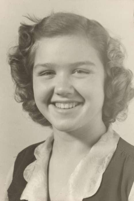 hair, Portraits - Individual, girl, teeth, Children, Iowa, Iowa History, USA, eyes, smile, history of Iowa, Spilman, Jessie Cudworth