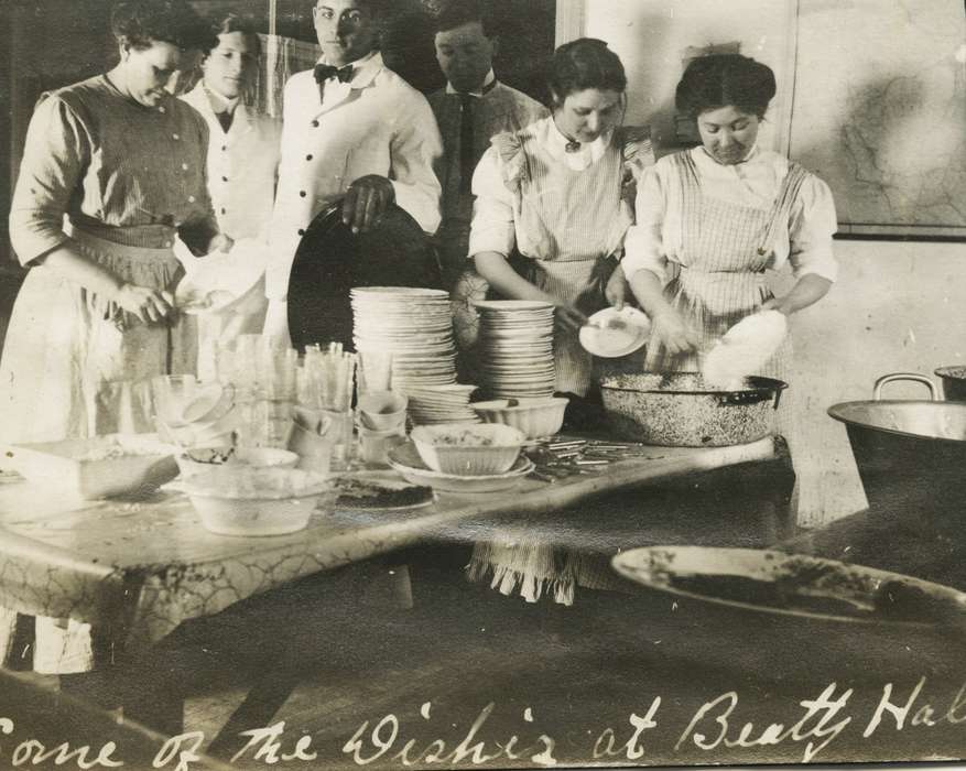 Portraits - Group, Toledo, IA, history of Iowa, Iowa History, dishes, Iowa, Martin, Carol, Food and Meals, Labor and Occupations