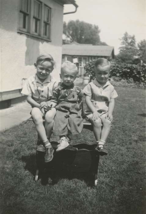 Portraits - Group, Berg-Carpenter, Pauline, Iowa, brothers, Children, Des Moines, IA, history of Iowa, Iowa History