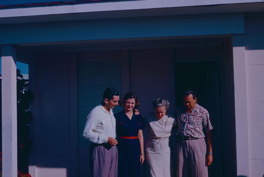 Portraits - Group, history of Iowa, Iowa History, Harken, Nichole, Iowa, dress