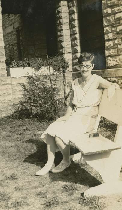 Hatcher, Cecilia, history of Iowa, Portraits - Individual, Iowa History, Iowa, Anamosa, IA, Hospitals, bench, Labor and Occupations
