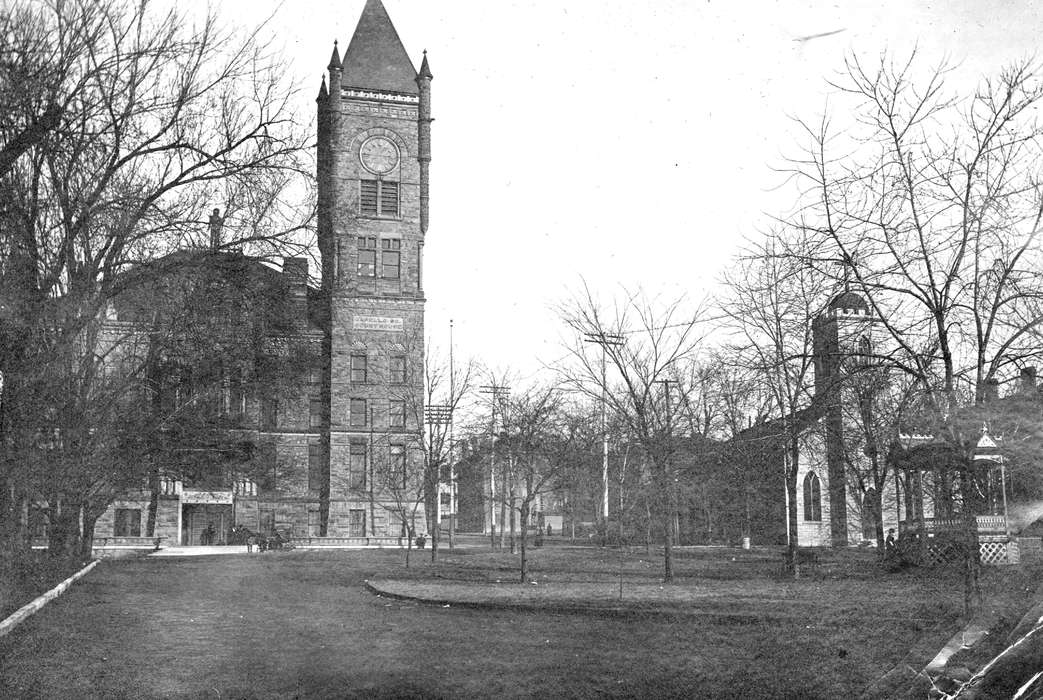 Ottumwa, IA, Religious Structures, history of Iowa, Lemberger, LeAnn, church, Iowa, Cities and Towns, courthouse, Prisons and Criminal Justice, gazebo, Iowa History