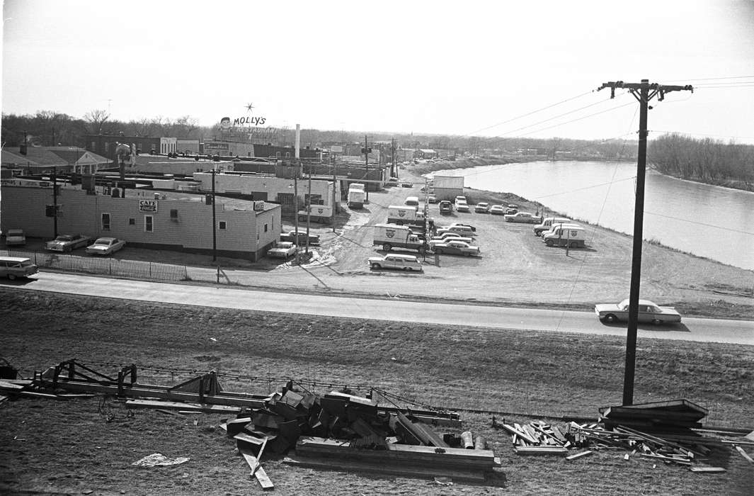 construction, Ottumwa, IA, des moines river, history of Iowa, Lemberger, LeAnn, Main Streets & Town Squares, Iowa, Lakes, Rivers, and Streams, Cities and Towns, car, Businesses and Factories, Iowa History, telephone pole