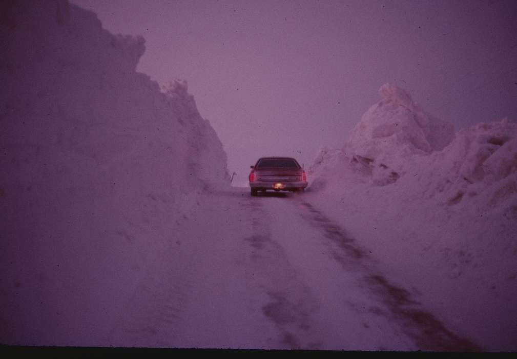 history of Iowa, Iowa History, IA, Winter, Motorized Vehicles, car, Iowa, Zischke, Ward, snow