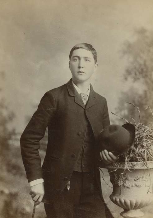 Iowa, homburg hat, tie, watch chain, Olsson, Ann and Jons, Portraits - Individual, history of Iowa, painted backdrop, man, Creston, IA, cabinet photo, Iowa History