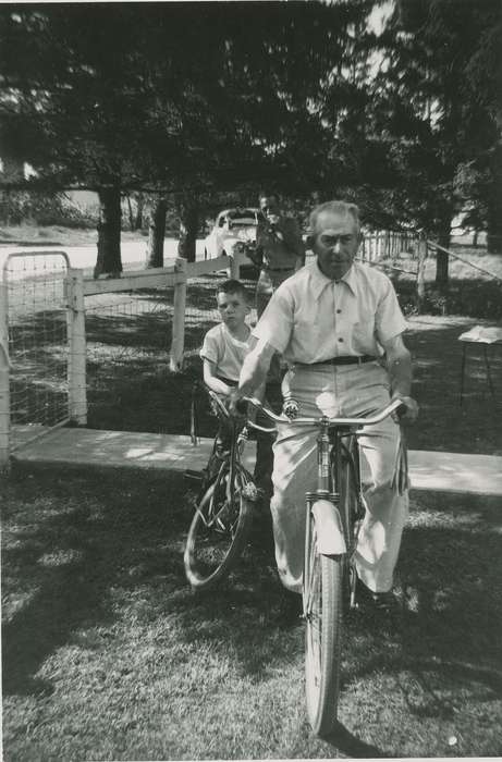 Geneva, IA, Iowa History, Leisure, bicycle, Children, Iowa, history of Iowa, Malcolm, Cindy, bike