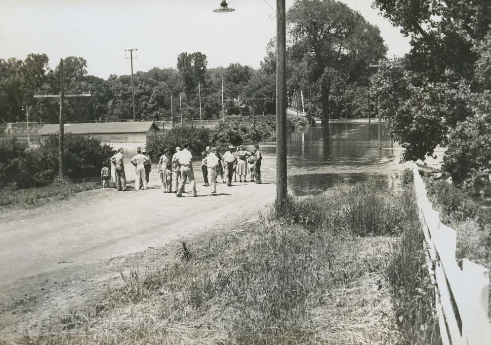 telephone pole, Floods, history of Iowa, Iowa History, Webster City, IA, Lakes, Rivers, and Streams, street light, Iowa, McMurray, Doug, Children