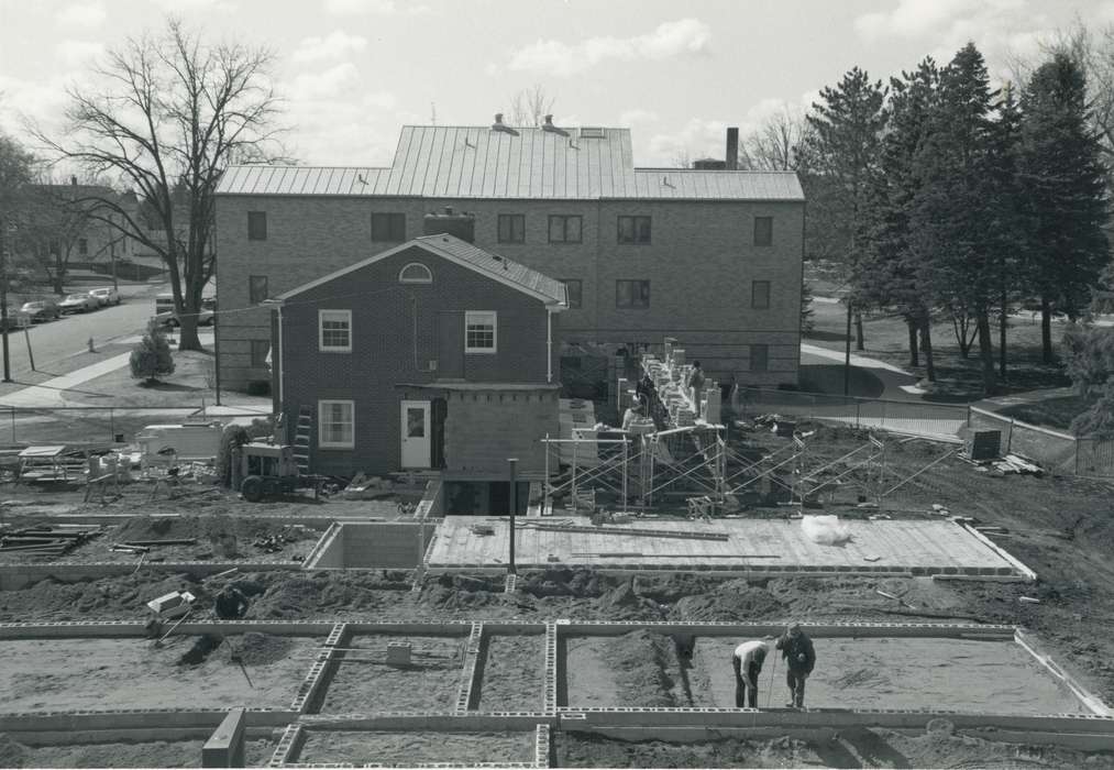 scaffolding, history of Iowa, Iowa History, wartburg, Waverly, IA, Iowa, college, Schools and Education, construction, Waverly Public Library, Labor and Occupations