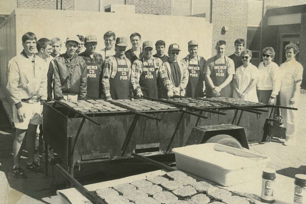 Portraits - Group, Waverly Public Library, history of Iowa, Iowa History, Civic Engagement, Waverly, IA, hamburgers, Iowa, grilling, Food and Meals, Leisure