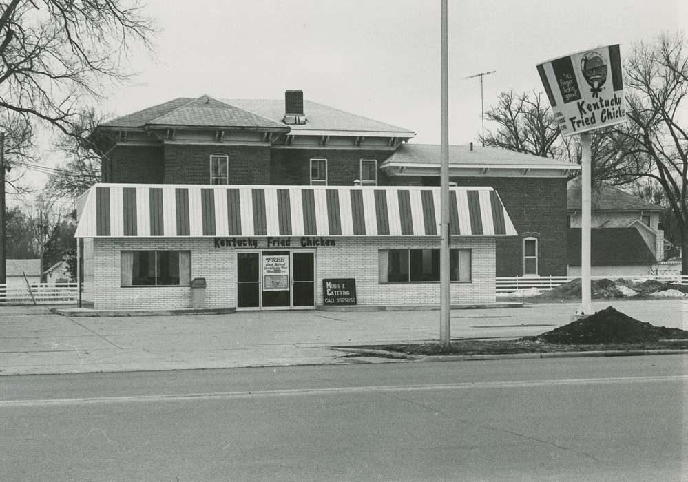 Main Streets & Town Squares, history of Iowa, Iowa History, Businesses and Factories, Iowa, correct date needed, Cities and Towns, restaurant, Waverly Public Library