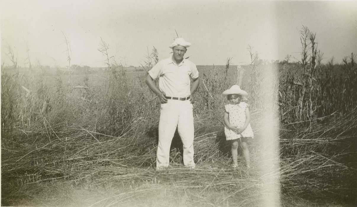 history of Iowa, Iowa History, Families, Hampton, IA, field, Iowa, Children, Beach, Rosemary, Farms, father, hat