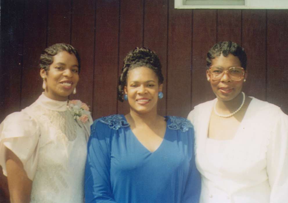 Portraits - Group, pearls, african american, People of Color, flowers, IA, history of Iowa, Iowa History, Moore, Mildred, glasses, earrings, Iowa, hairstyle, dress