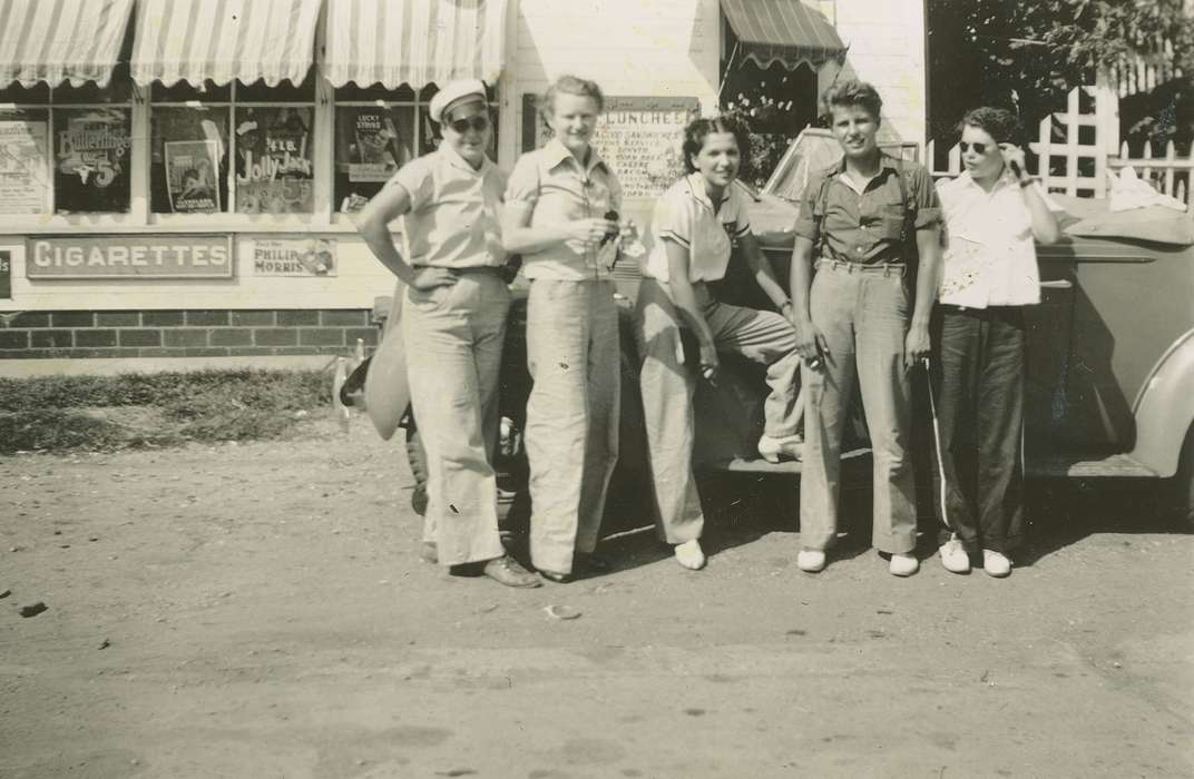 Portraits - Group, Council Bluffs, IA, Iowa, cigarette, advertisement, Campopiano Von Klimo, Melinda, history of Iowa, Motorized Vehicles, Iowa History