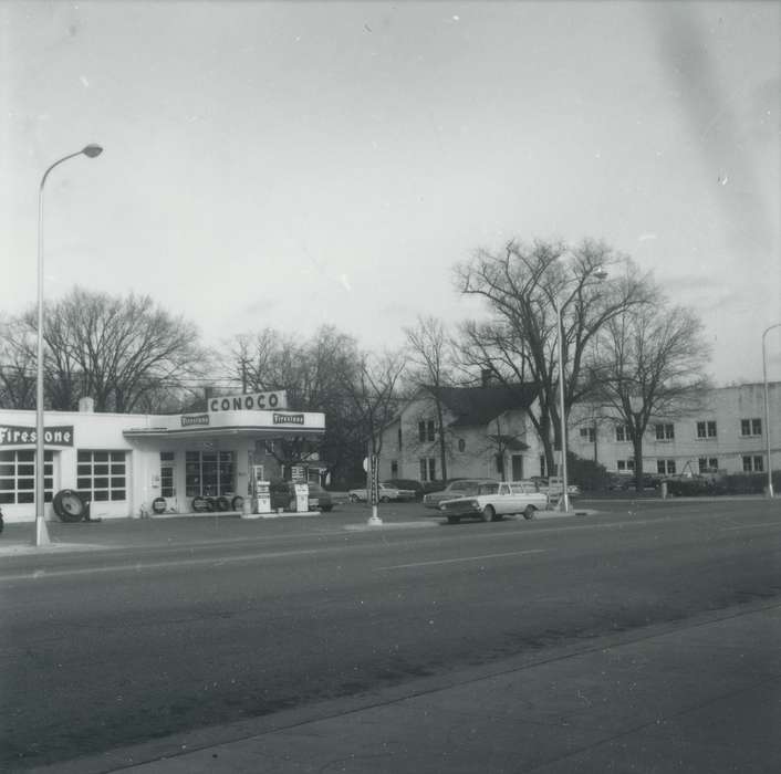 auto body shop, auto shop, Main Streets & Town Squares, main street, auto store, Iowa History, history of Iowa, Businesses and Factories, Iowa, Cities and Towns, street, Waverly Public Library