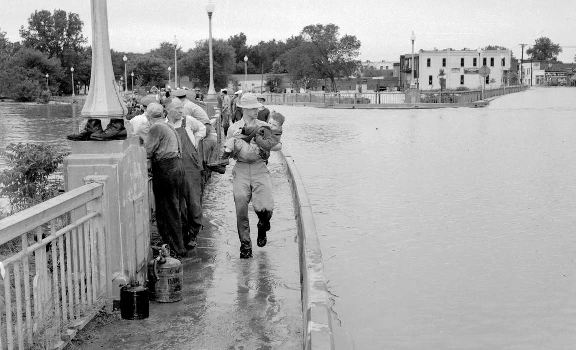 Iowa, Cities and Towns, Ottumwa, IA, Floods, history of Iowa, Lemberger, LeAnn, Iowa History