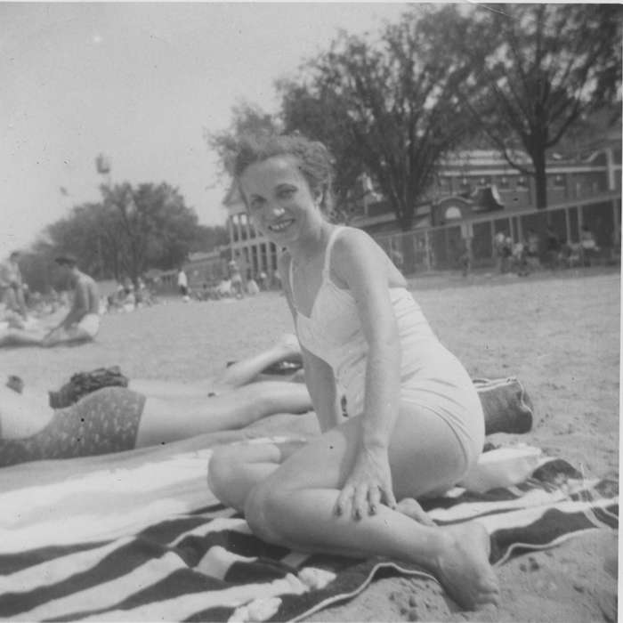 Outdoor Recreation, Iowa, USA, towel, bathing suit, Leisure, Portraits - Individual, Karns, Mike, history of Iowa, beach, Iowa History