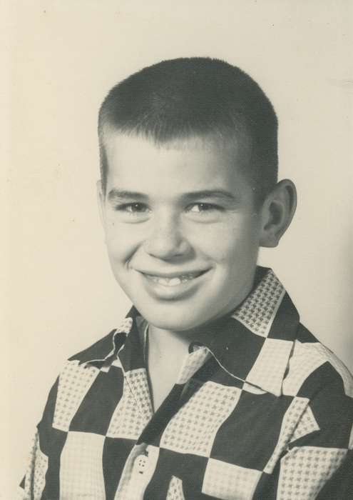 hair, Portraits - Individual, Children, Iowa History, Iowa, Spilman, Jessie Cudworth, eyes, Selma, IA, smile, boy, history of Iowa, pattern