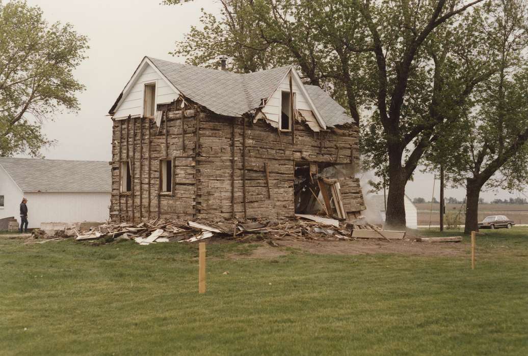 Iowa History, log cabin, Iowa, Waverly Public Library, house, Tripoli, IA, Homes, history of Iowa