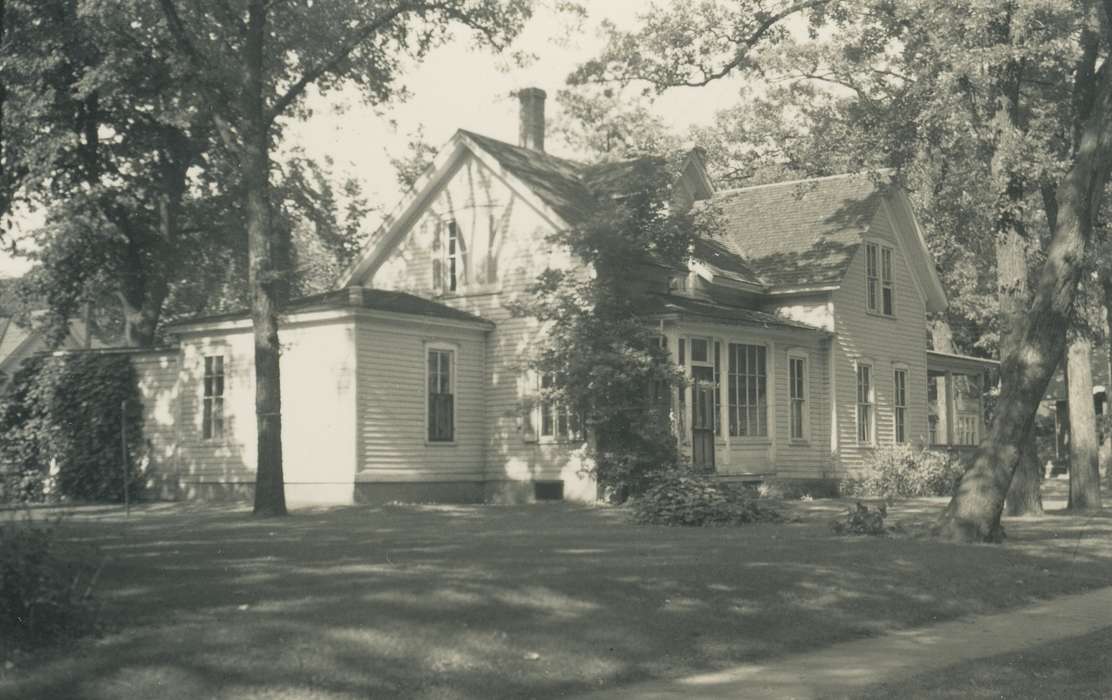 history of Iowa, suburban, Iowa History, house, Iowa, Cities and Towns, Homes, correct date needed, Waverly Public Library