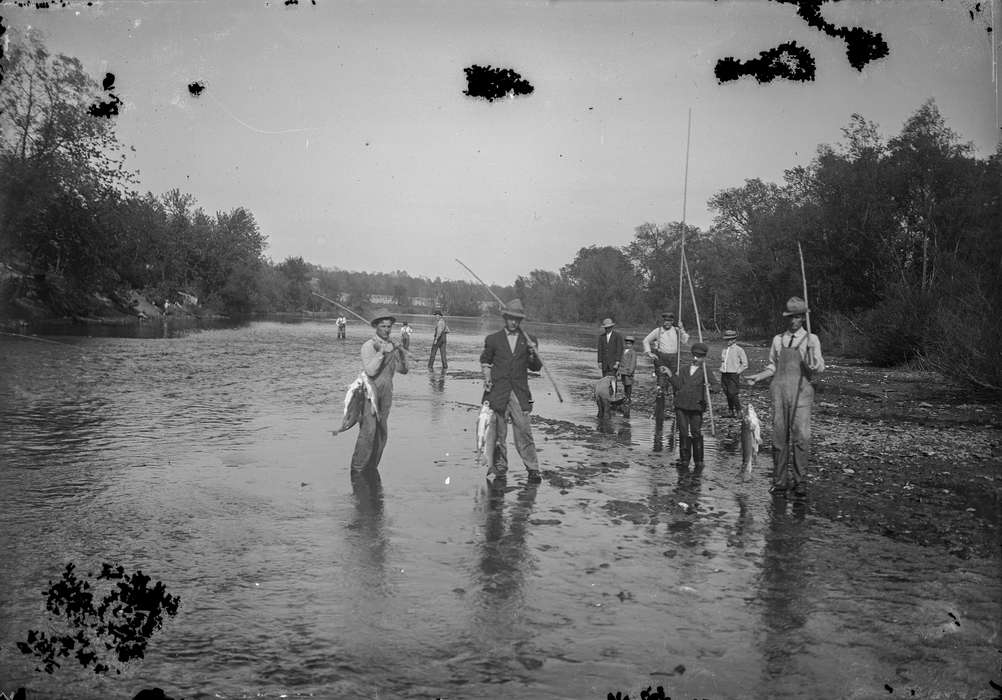 history of Iowa, Outdoor Recreation, Portraits - Group, Iowa History, Waverly Public Library, Iowa, Lakes, Rivers, and Streams