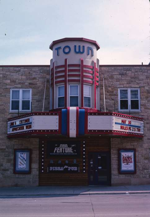 Cities and Towns, storefront, Library of Congress, Iowa History, marquee, movie theater, Iowa, history of Iowa, Businesses and Factories, brick building, mainstreet, Main Streets & Town Squares