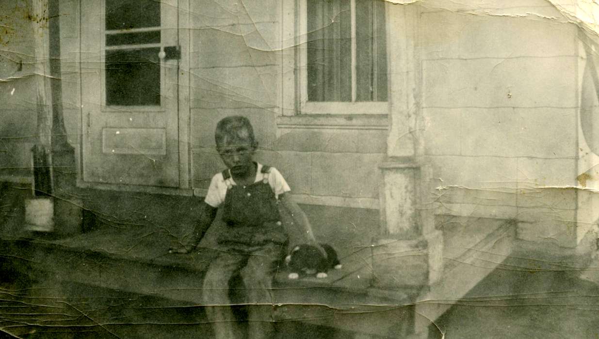 Detmering, Linda, history of Iowa, Iowa History, LaVerne, IA, puppy, Animals, Iowa, boy, porch, Homes, Children, dog
