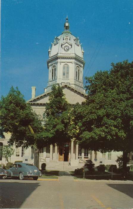 Cities and Towns, Iowa History, Iowa, Motorized Vehicles, courthouse, Winterset, IA, Main Streets & Town Squares, Dean, Shirley, history of Iowa