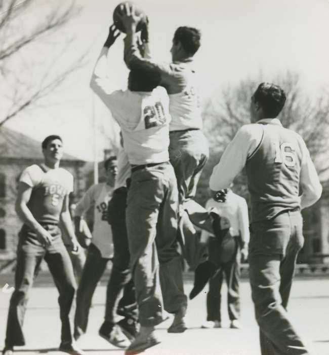 basketball, Iowa, Anamosa State Penitentiary Museum, Sports, anamosa state penitentiary, Anamosa, IA, history of Iowa, jump, Iowa History