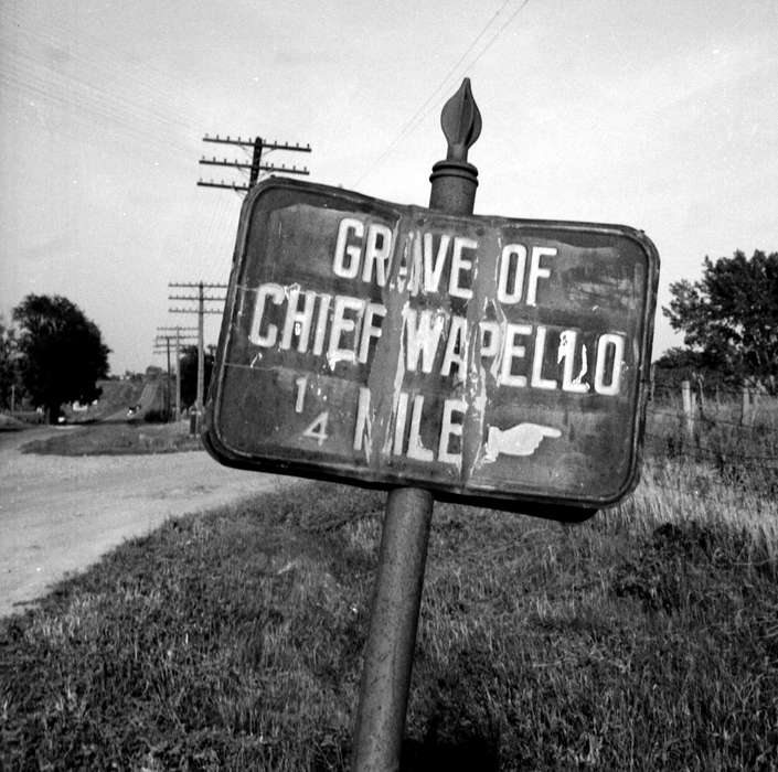 Cemeteries and Funerals, grave, grass, Lemberger, LeAnn, history of Iowa, telephone pole, Iowa, Cities and Towns, sign, Iowa History, Agency, IA