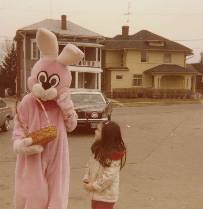 easter basket, history of Iowa, Iowa History, Motorized Vehicles, car, Scholtec, Emily, Holidays, costume, Iowa, easter, house, Children, Des Moines, IA