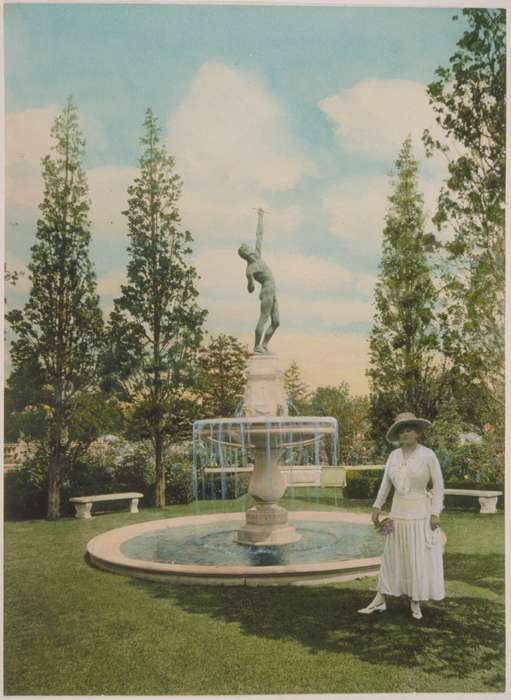 Groton, CT, Iowa History, Iowa, Archives & Special Collections, University of Connecticut Library, fountain, history of Iowa, statue