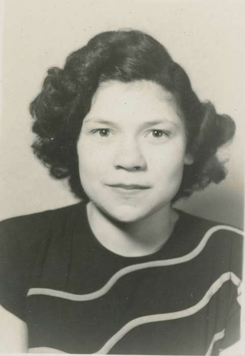 hair, smile, Iowa History, eyes, Children, Iowa, history of Iowa, Portraits - Individual, girl, USA, Spilman, Jessie Cudworth