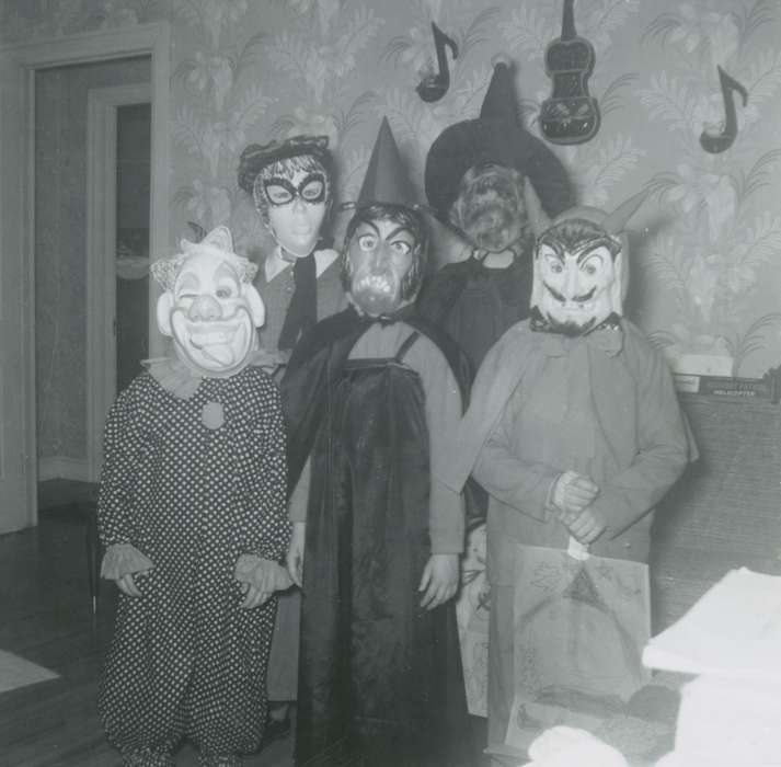 Ott, Mark, Iowa, costumes, Leisure, Children, masks, halloween, history of Iowa, Holidays, Waverly, IA, Iowa History