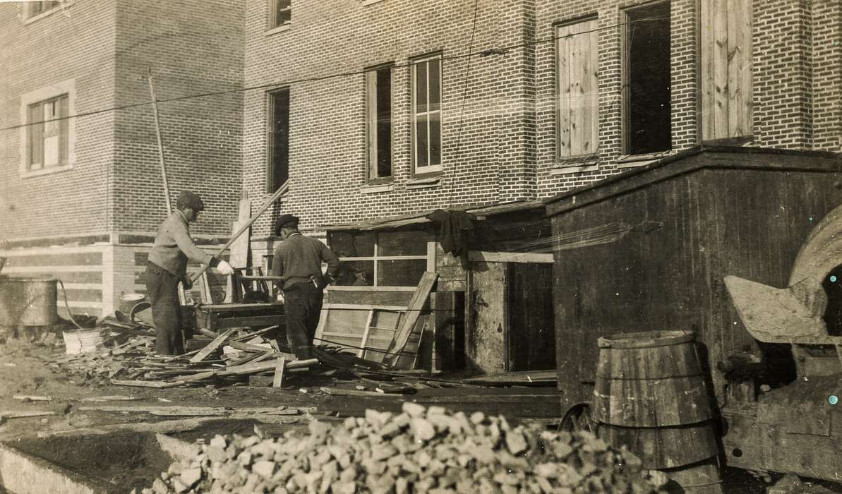 construction, Anamosa, IA, history of Iowa, brick, Anamosa Library & Learning Center, Iowa, Labor and Occupations, Iowa History